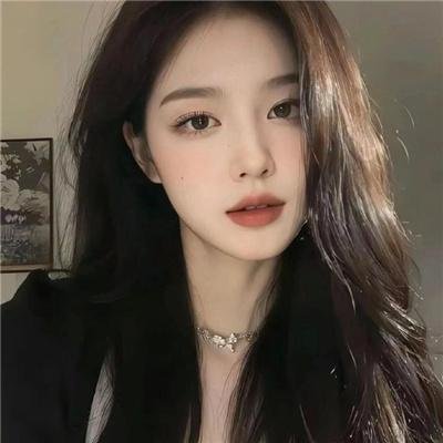 穿进末世后，我与仇人同居了